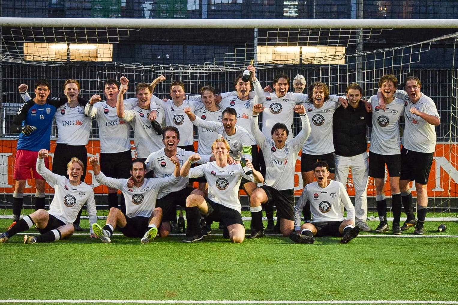 Meerburg O23-2 kampioen